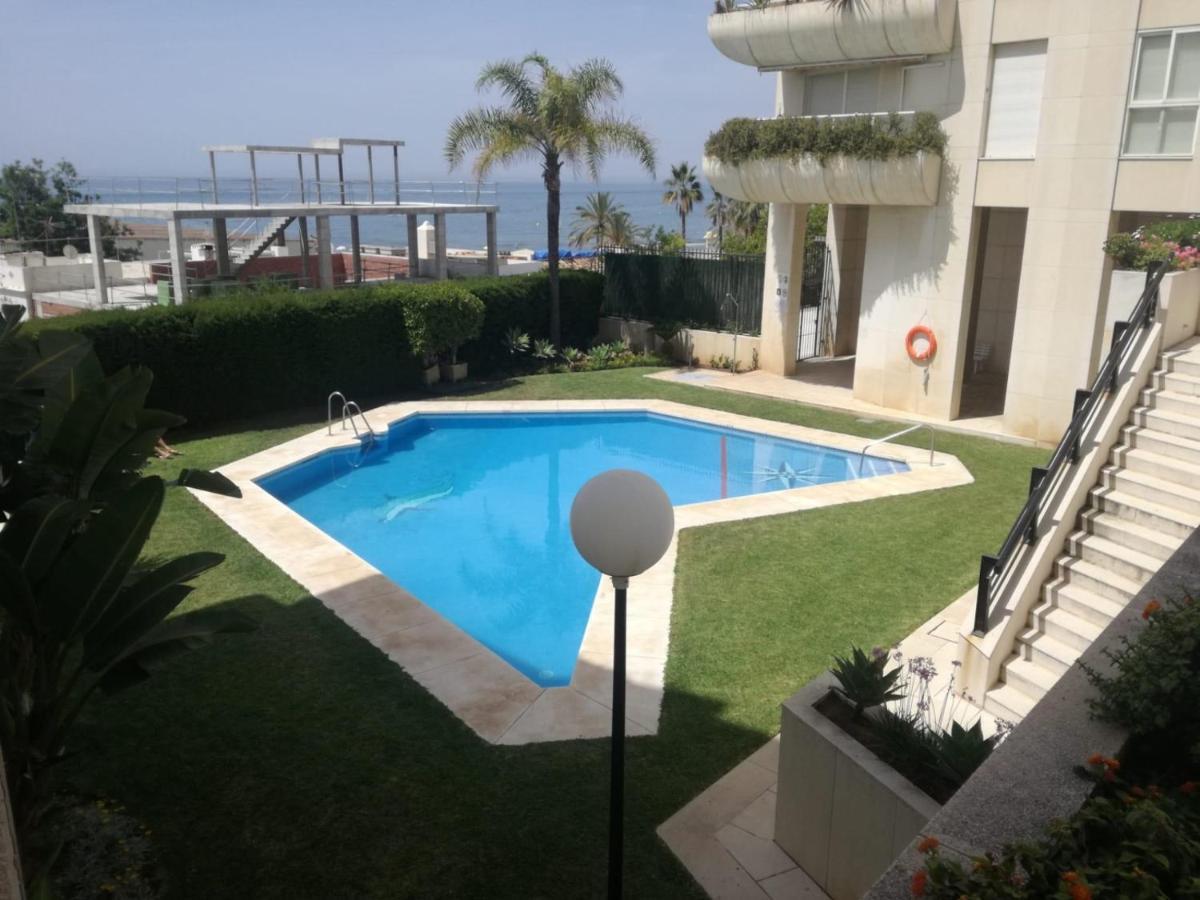 Suitur Con Piscina En Playa Apartment