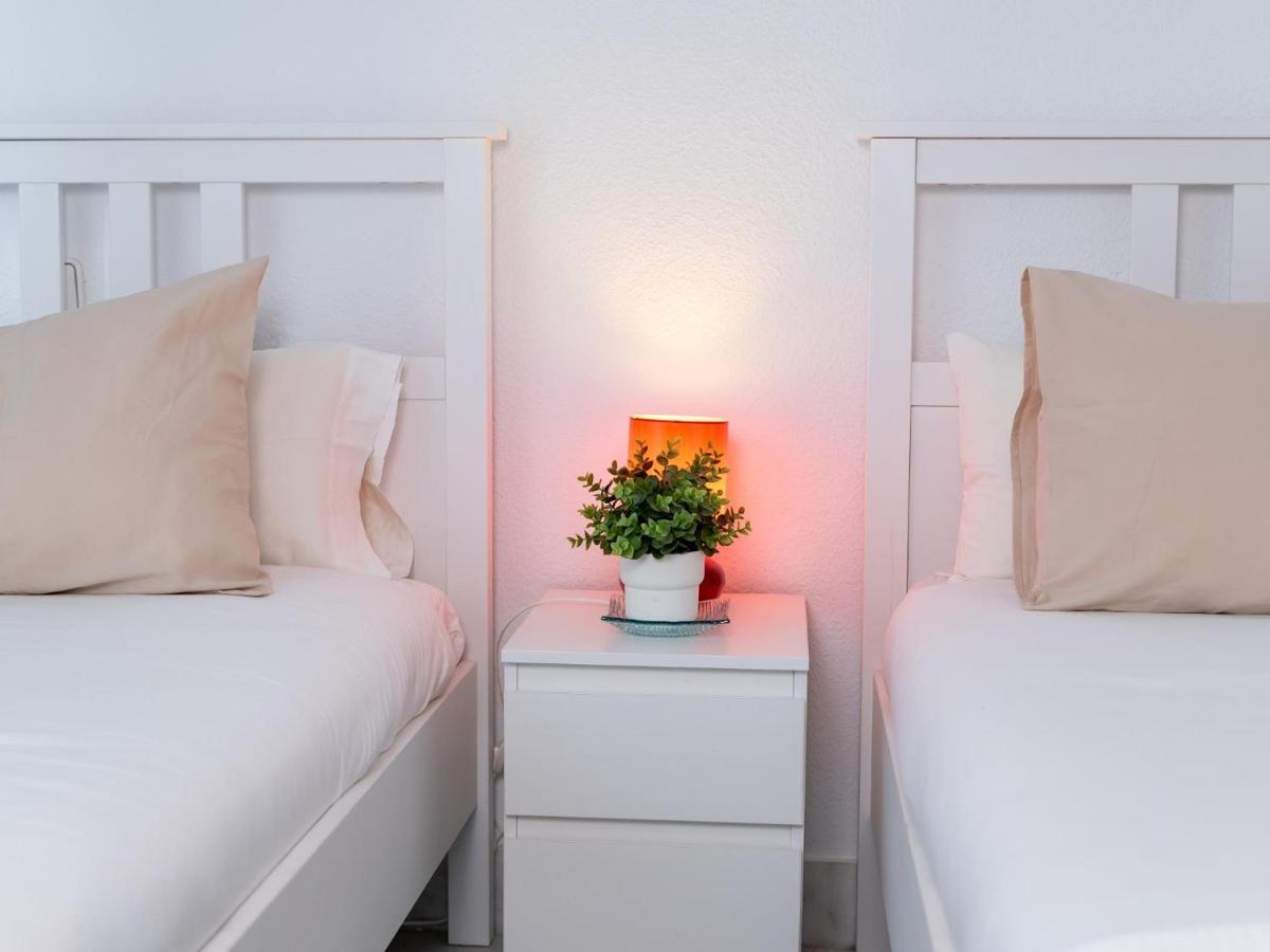 Apartment Suitur Con Piscina En Playa